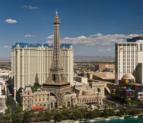 Paris Las Vegas .